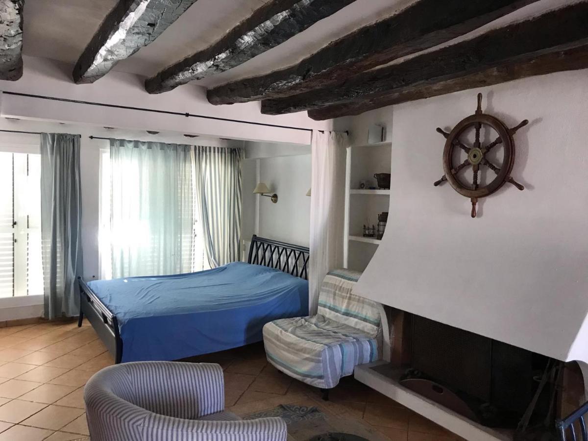 Mirador De La Virgen Atico Con Terraza Y Estudio Sin Terraza Apartman Ibiza Kültér fotó